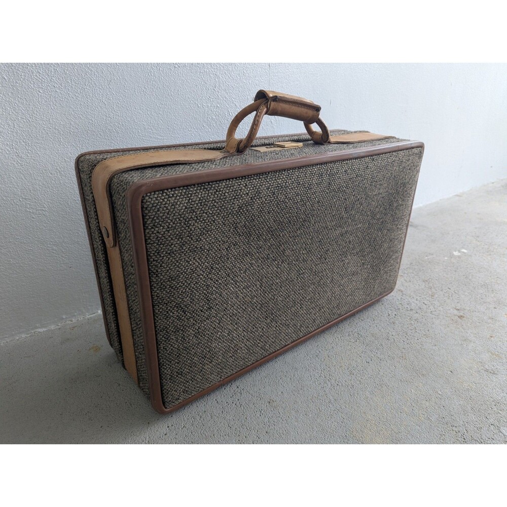 Vintage Hartmann Medium 21" x 13" Classic Leather Belted Tweed Luggage Suitcase